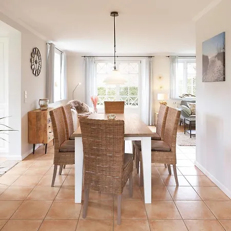 Haus Grünland Ferienhaus Alkersum